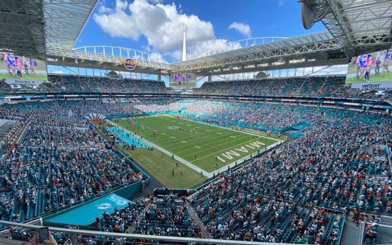 雄鹿对阵老,鹰数据解读,及专家推荐,太阳城,太阳城娱乐,太阳城app,太阳城赌场