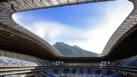 激战高卡尔利主场，杯赛征程再启航，全力冲刺小组赛突破之旅！